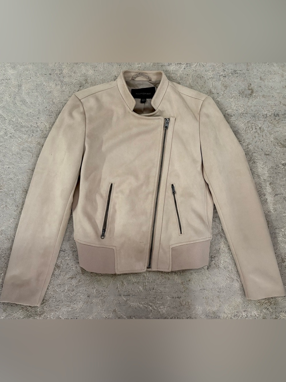 NWOT❗️Banana Republic Women's Light Cream Suede-Style Asymmetrical Zip Bomber